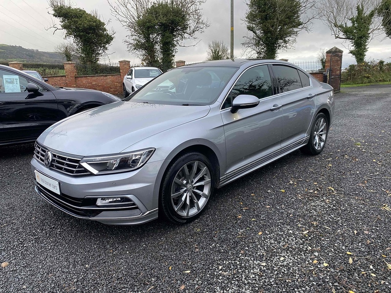 Volkswagen Passat TSI R-Line - U4075
