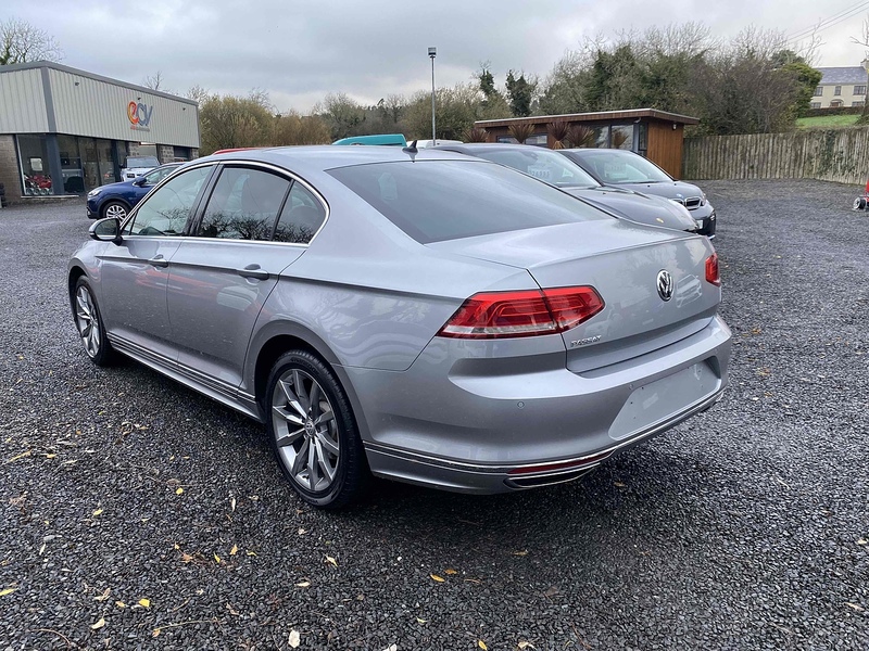 Volkswagen Passat TSI R-Line - U4075