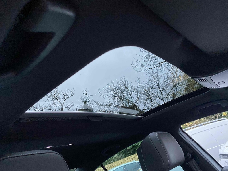 Volkswagen Passat TSI R-Line - U4075