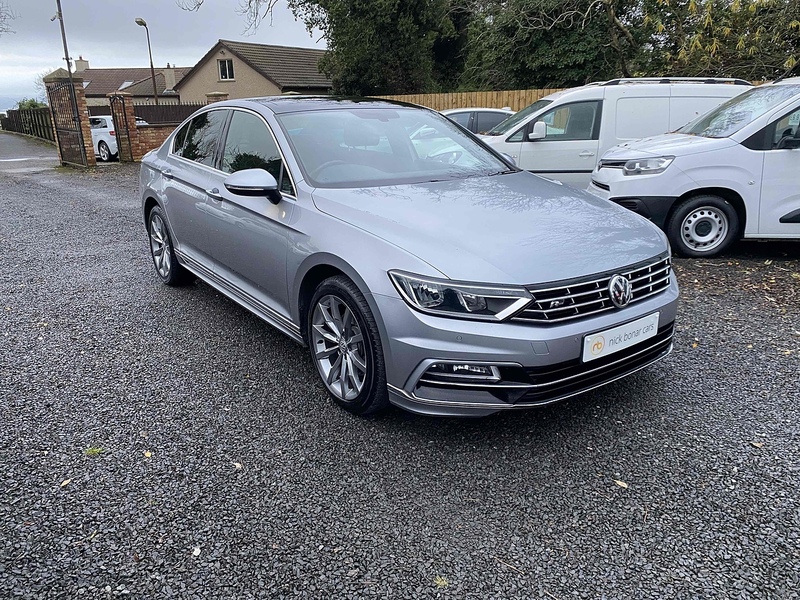 Volkswagen Passat TSI R-Line - U4075