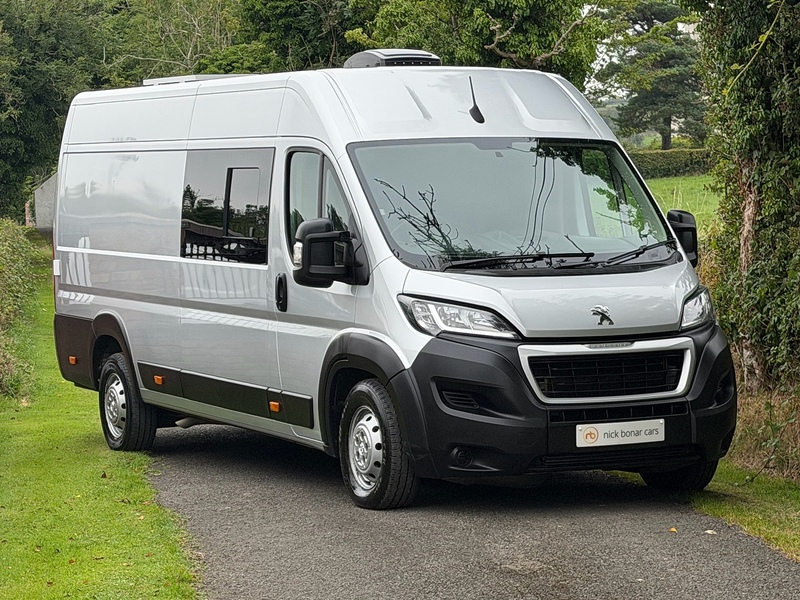 Peugeot Boxer Race Camper Van - U4076