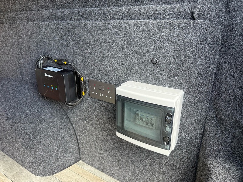 Peugeot Boxer Race Camper Van - U4076