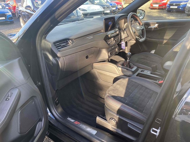 Ford Kuga T EcoBoost ST-Line - U4084