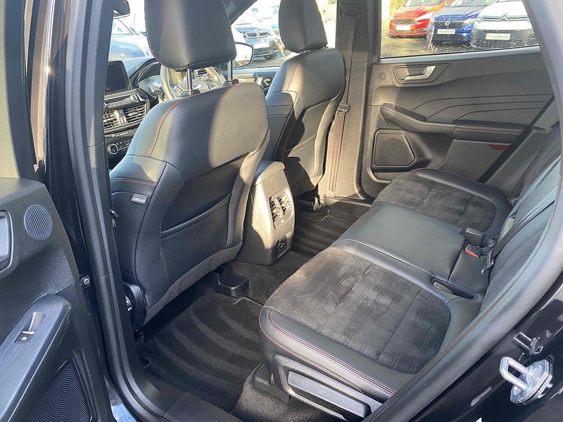 Ford Kuga T EcoBoost ST-Line - U4084