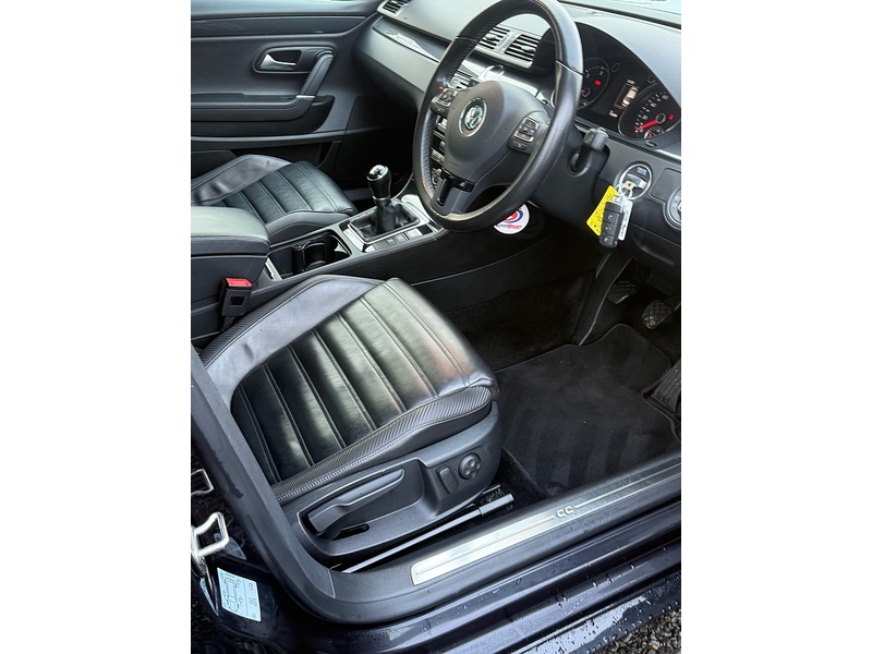 Volkswagen CC TDI BlueMotion Tech GT Black Edition - U4086