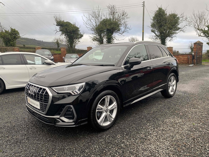 Audi Q3 TDI S line - U4092