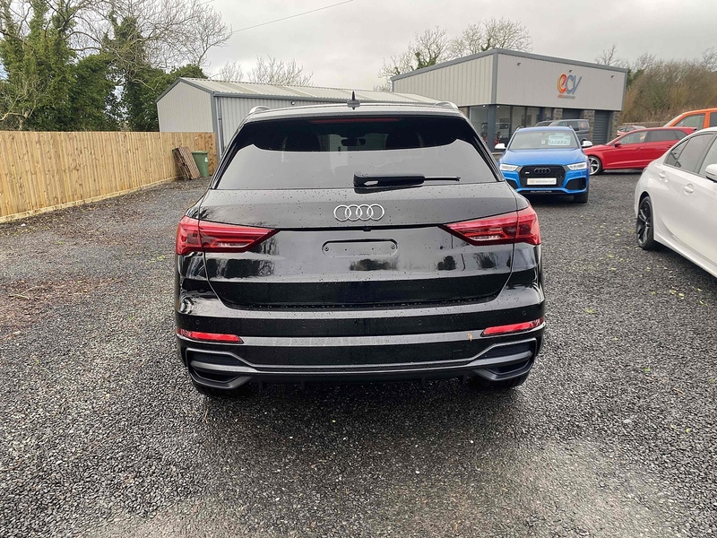 Audi Q3 TDI S line - U4092