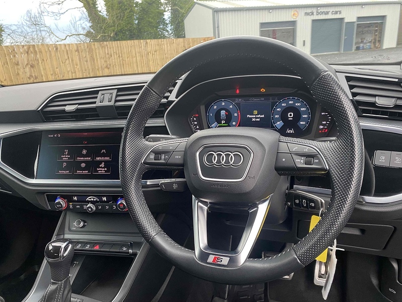 Audi Q3 TDI S line - U4092
