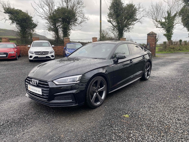 Audi A5 TFSI Black Edition - U4105