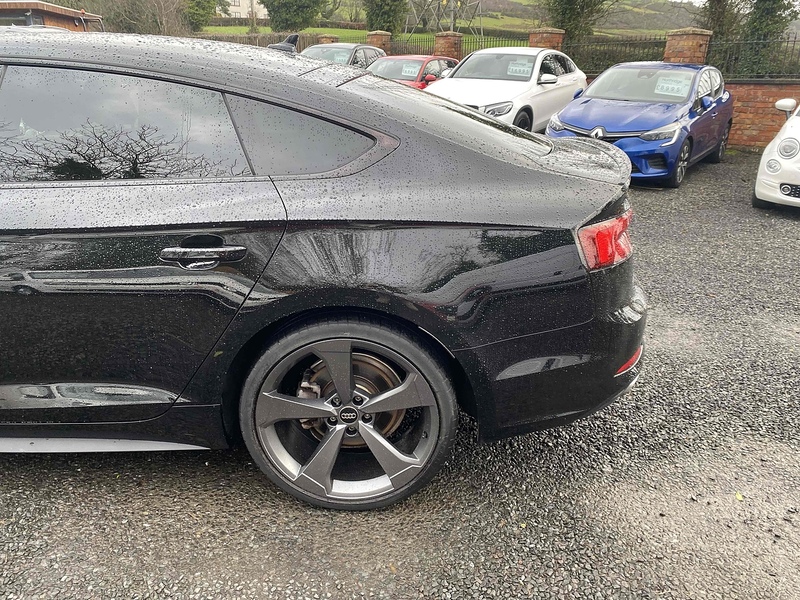 Audi A5 TFSI Black Edition - U4105