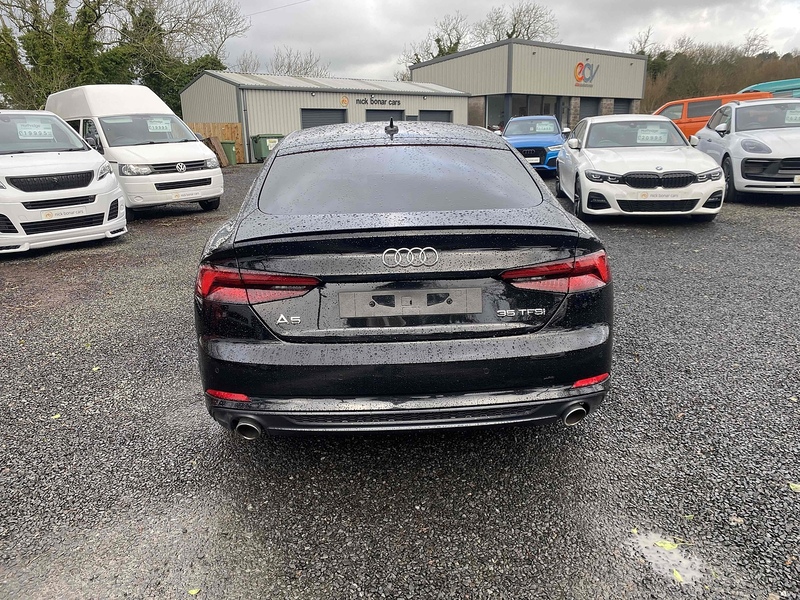 Audi A5 TFSI Black Edition - U4105