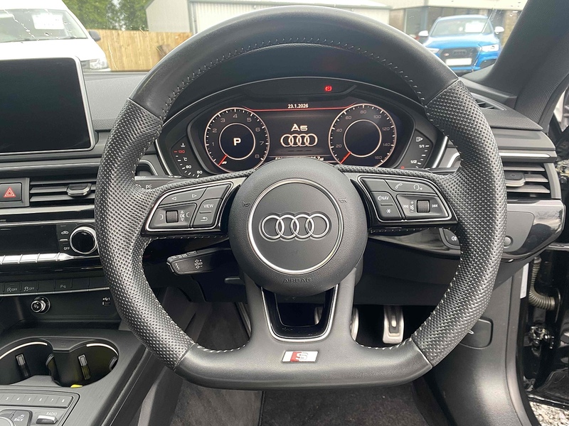 Audi A5 TFSI Black Edition - U4105