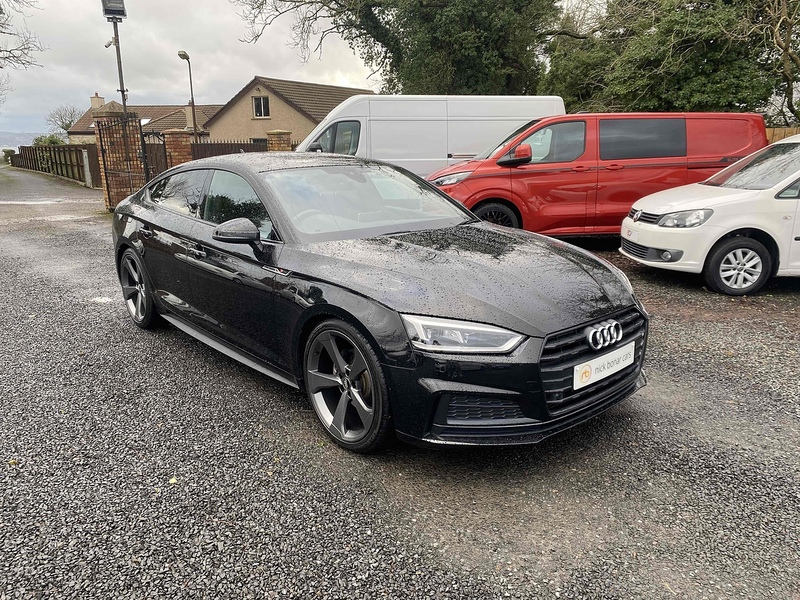 Audi A5 TFSI Black Edition - U4105