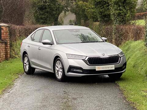 Skoda Octavia 1.8 Advance Plus Hatchback 5dr Petrol Hybrid CVT Euro 6 (s/s) (136 ps)