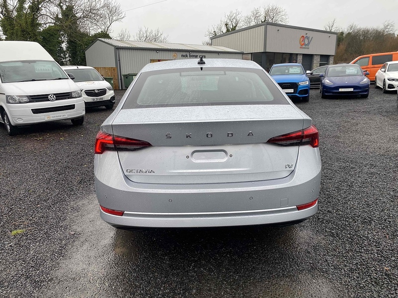 Skoda Octavia TSI iV SE Technology - U4110