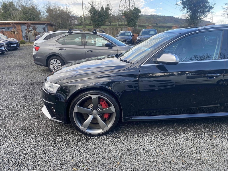 Audi RS4 Avant FSI V8 - U4118
