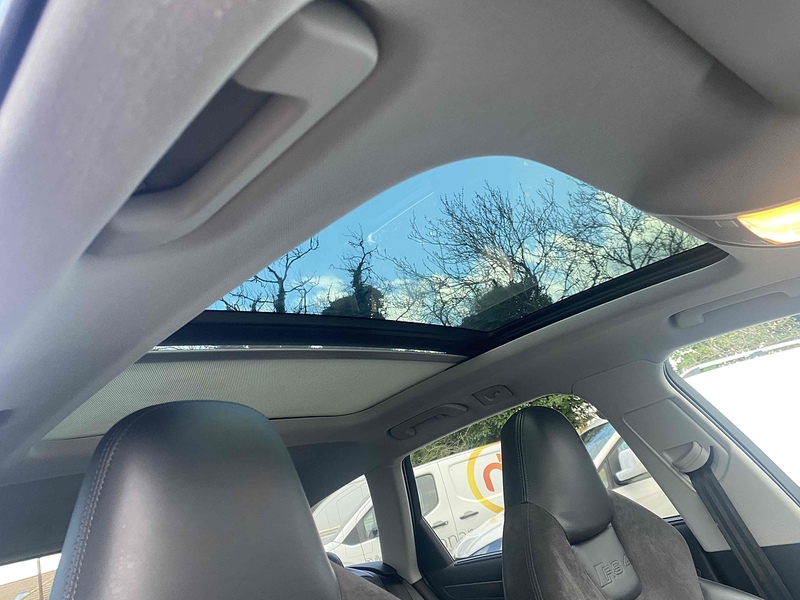 Audi RS4 Avant FSI V8 - U4118