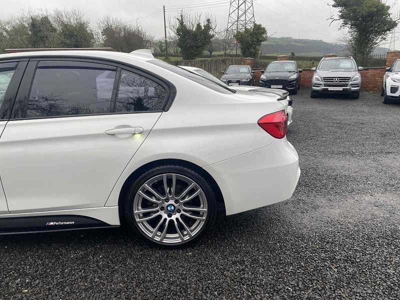 BMW 3 Series 320d M Sport - U4120