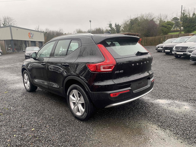Volvo XC40 B3 MHEV Core - U4126