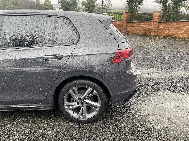 Volkswagen Golf eTSI MHEV R-Line - U4128