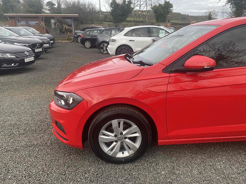 Volkswagen Polo TSI SE - U4145