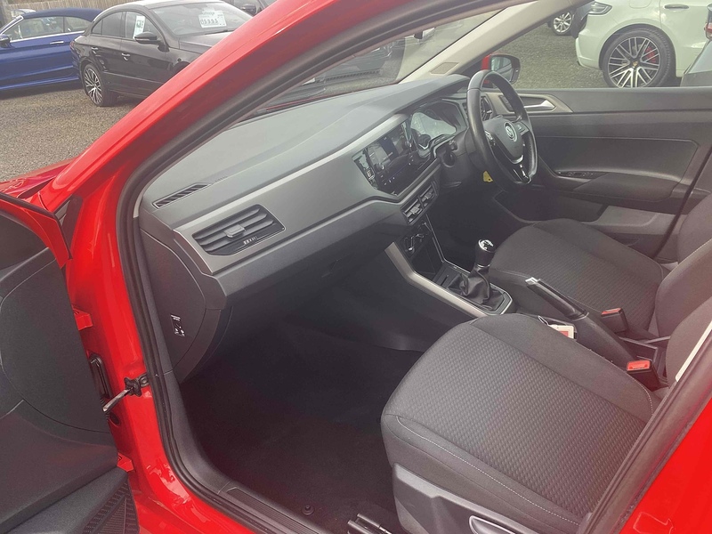 Volkswagen Polo TSI SE - U4145