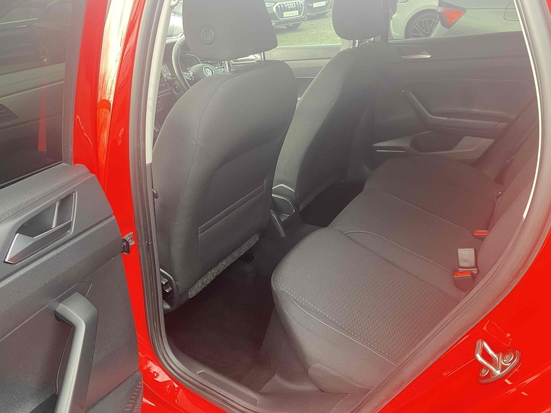 Volkswagen Polo TSI SE - U4145