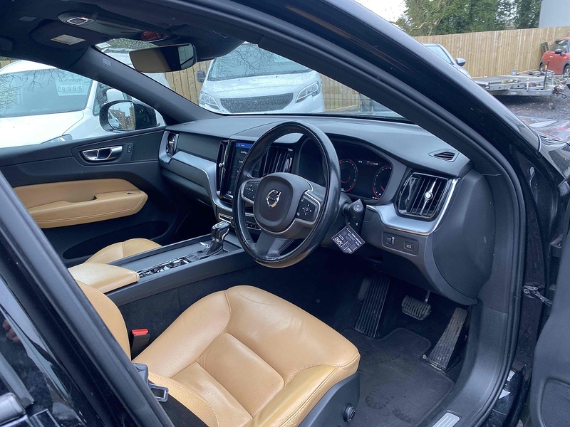 Volvo XC60 T5 Momentum - U4160