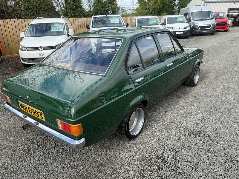 Ford Escort  - U4186