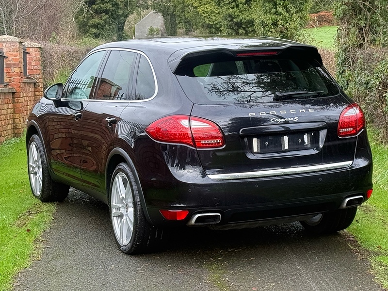 Porsche Cayenne TD V8 S - U4191