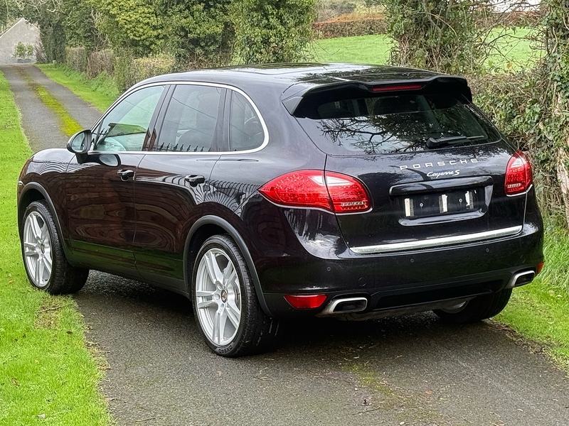 Porsche Cayenne TD V8 S - U4191