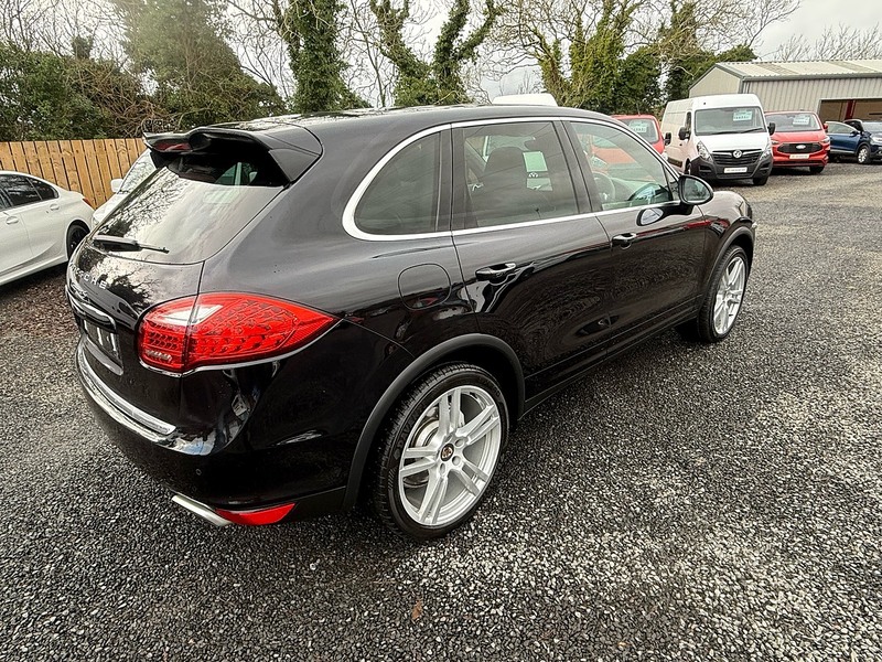 Porsche Cayenne TD V8 S - U4191