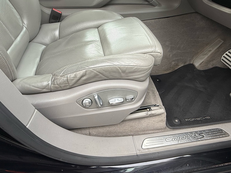 Porsche Cayenne TD V8 S - U4191