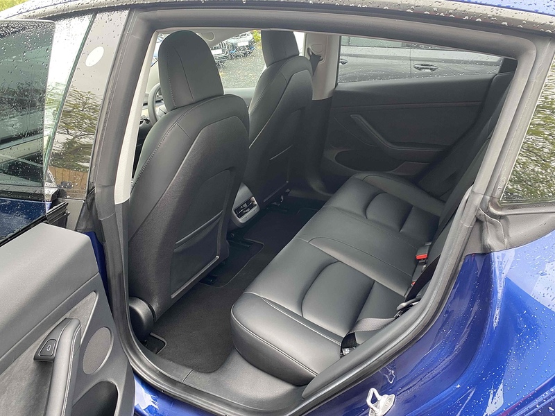 Tesla Model 3 Long Range - U4210