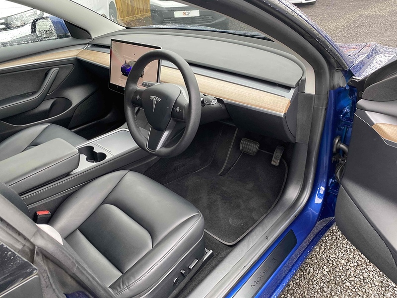 Tesla Model 3 Long Range - U4210