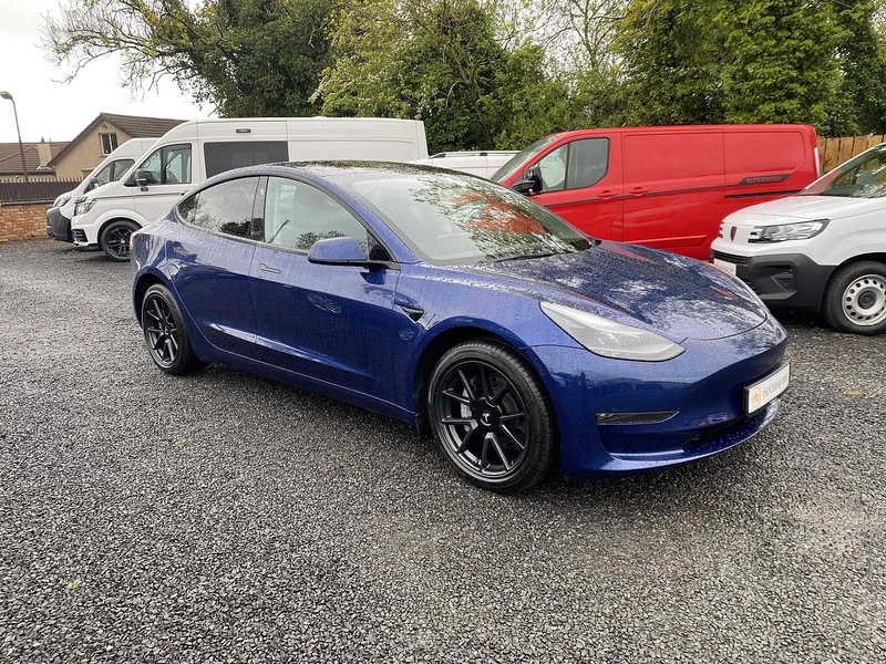 Tesla Model 3 Long Range - U4210