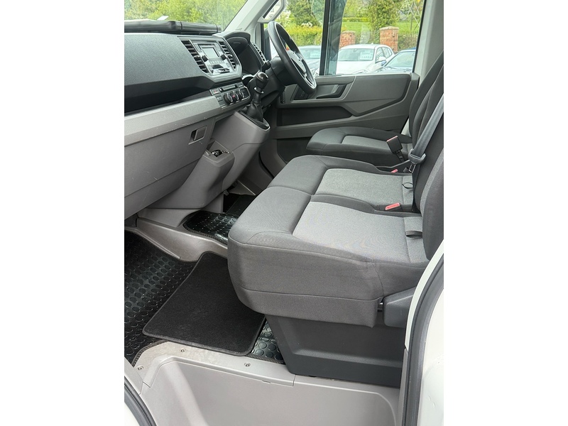 Volkswagen Crafter TDI CR35 Startline - U4214