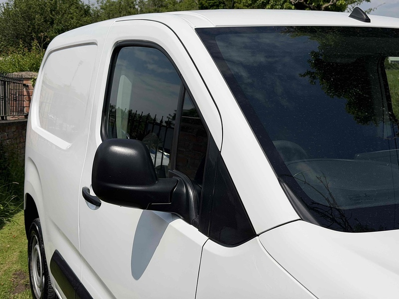 Vauxhall Combo Turbo D 2000 Dynamic - U4220