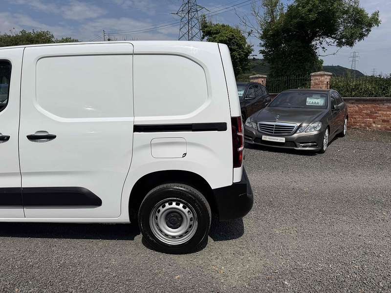 Vauxhall Combo Turbo D 2000 Dynamic - U4220