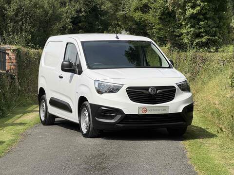 Vauxhall Combo 200 Elite Edition 1.5 5dr Panel Van Manual Diesel