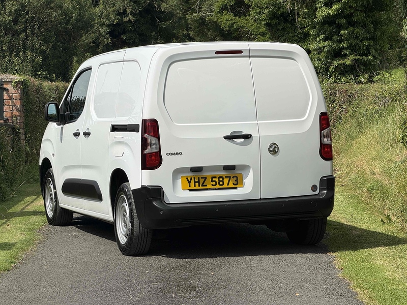 Vauxhall Combo Turbo D 2000 Dynamic - U4221