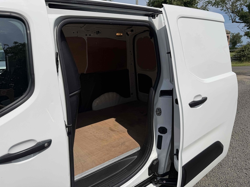 Vauxhall Combo Turbo D 2000 Dynamic - U4221