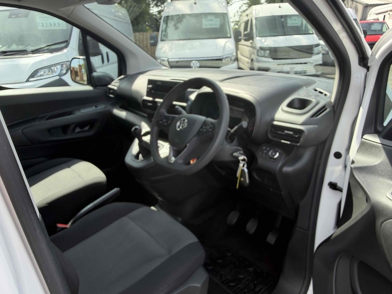 Vauxhall Combo Turbo D 2000 Dynamic - U4221