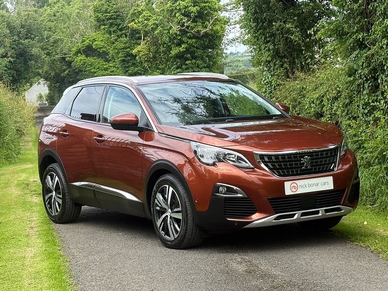 Peugeot 3008 PureTech Allure - U4226