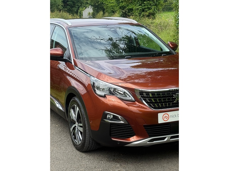 Peugeot 3008 PureTech Allure - U4226