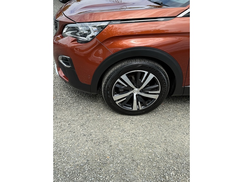 Peugeot 3008 PureTech Allure - U4226