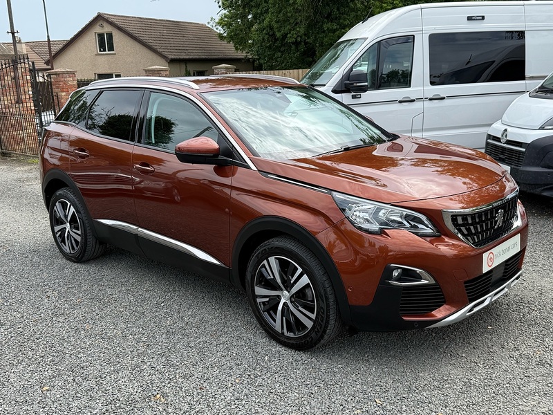Peugeot 3008 PureTech Allure - U4226