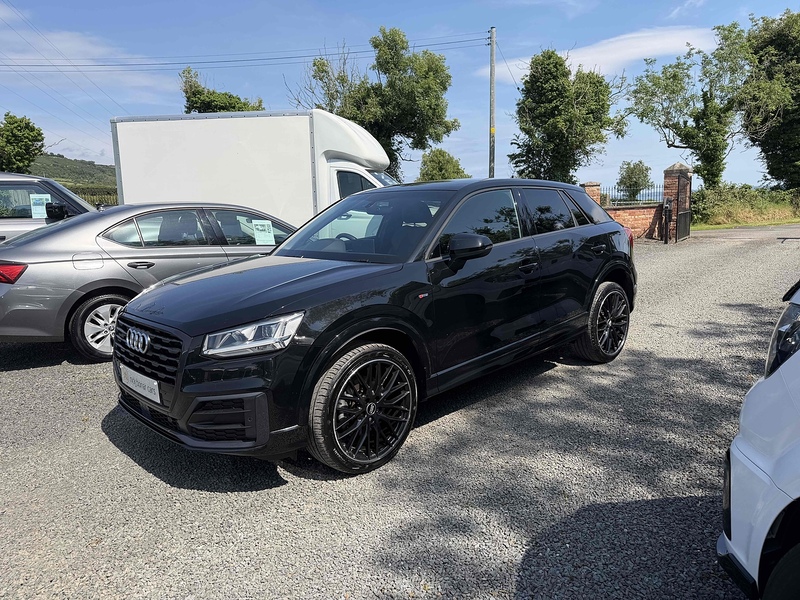 Audi Q2 TFSI Black Edition - U4229