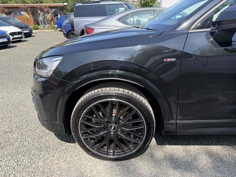 Audi Q2 TFSI Black Edition - U4229