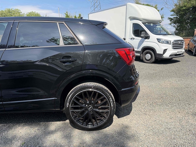 Audi Q2 TFSI Black Edition - U4229